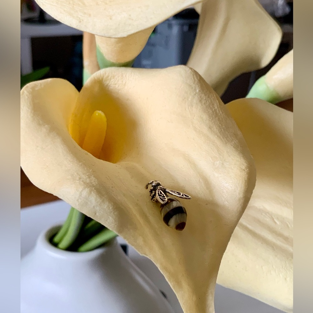 NIB STERLING SILVER & AMBER BEE EARRINGS